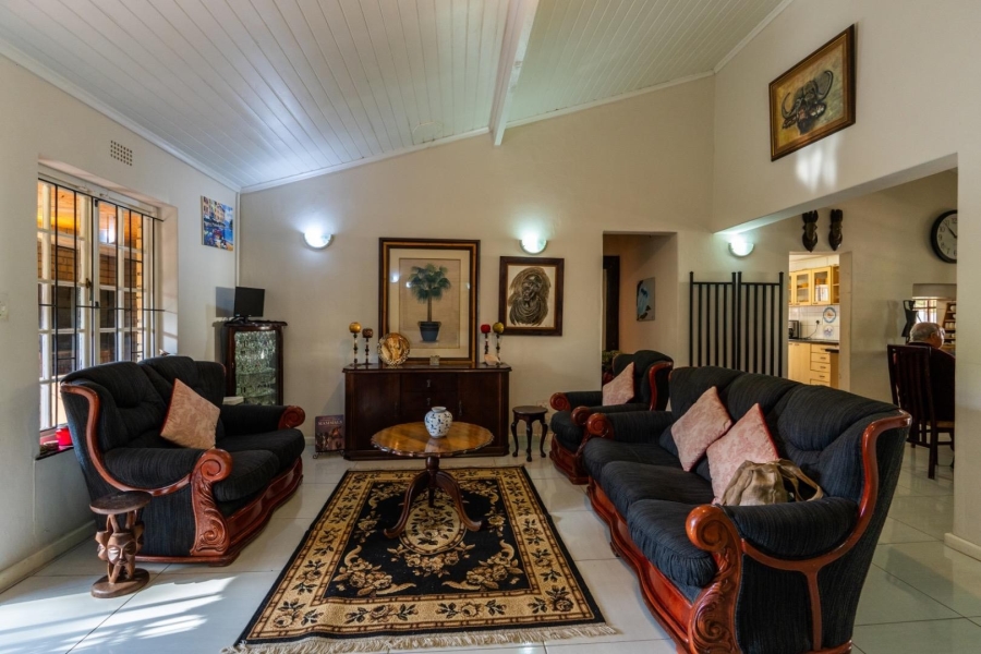 7 Bedroom Property for Sale in Cloetesville Western Cape